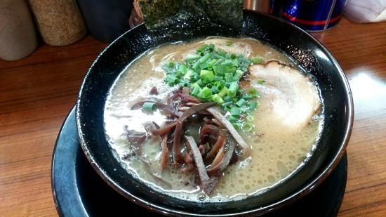 博多長浜らーめん ぼたん